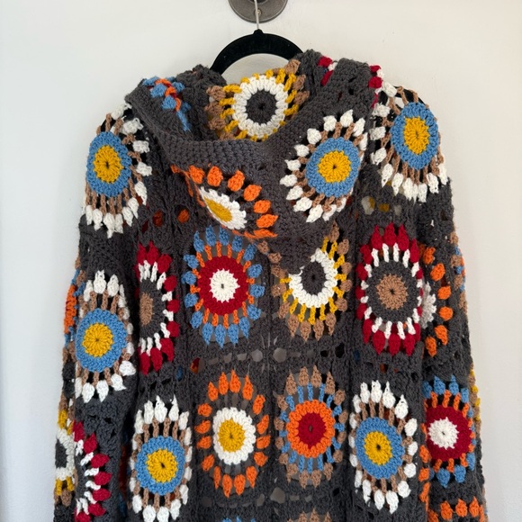 Hand Crochet Granny Square‎ Long Cardigan Sweater Size Medium/ Large - Picture 5 of 10